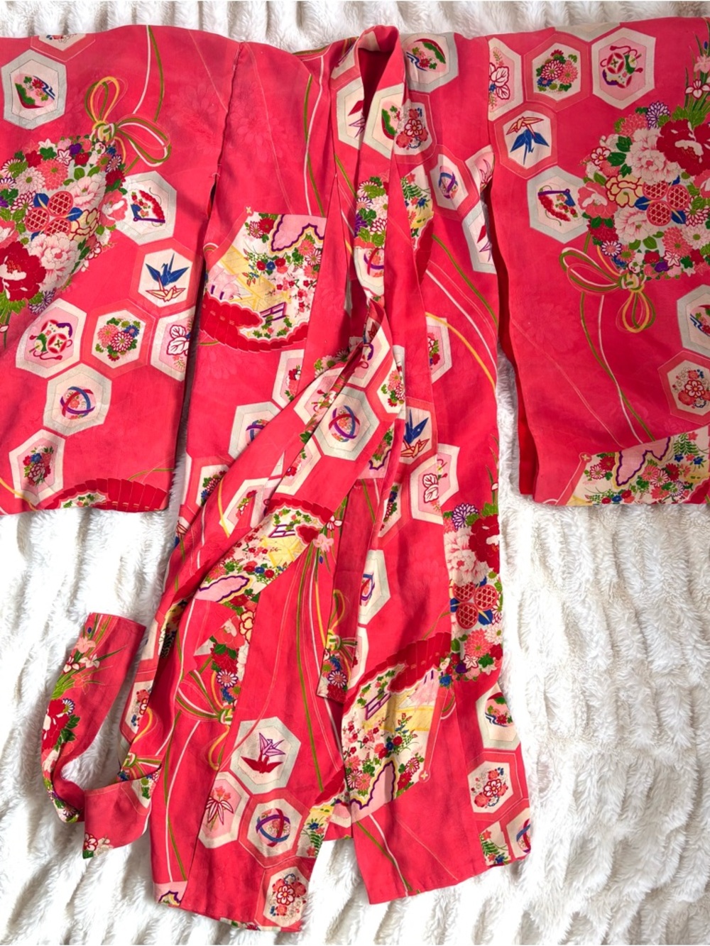 Vintage silk Japanese kimono ages 3-7
